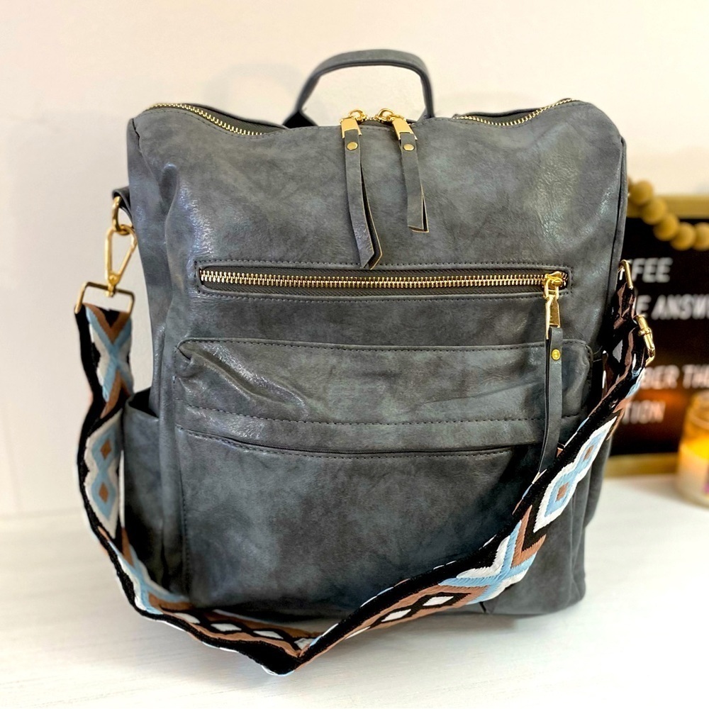 BRAND NEW! Grey Camden Bag w/Aqua Brown Crossbody Strap💙🤎